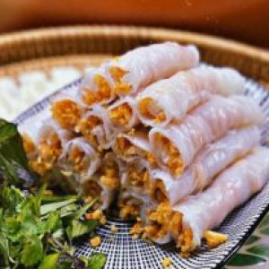 Bánh cuốn tôm Đồ Sơn: Hương vị độc bản của biển cả Hải Phòng