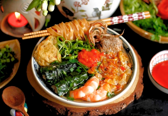 Quán bánh đa cua Hải Phòng: Tinh hoa ẩm thực đất Cảng